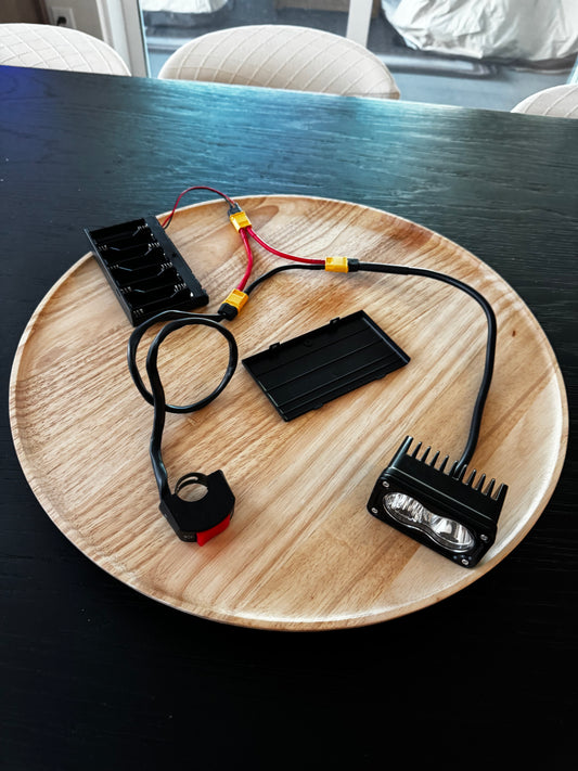 CRW V1 Light Kit (AA Battery)