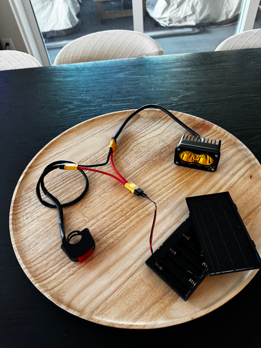 CRW V1 Light Kit (AA Battery)